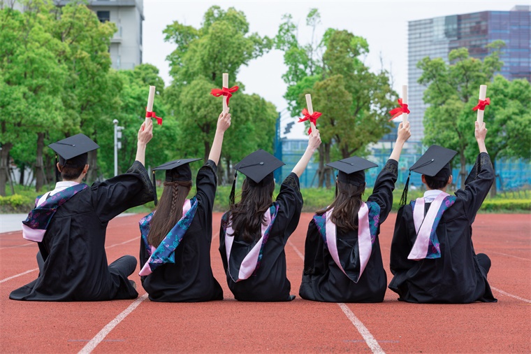 低层次脑力劳动者冲击最大！专家称人工智能最先替代的是末端60大学生，而不是流水线工人